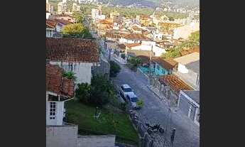 Imagem 2: Na trindade kit mobiliada