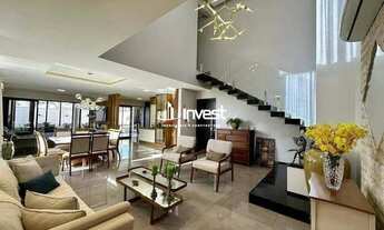 Imagem: Imóvel com finíssimo acabamento em condomínio