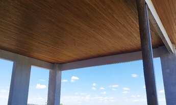 Imagem 4: Uma Tarefa ao lado do Condomínio de Sítio de Alto Padrão