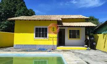 Imagem: Belíssima Casa com 2 quartos à venda