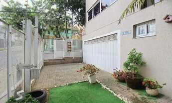 Imagem 3: Casa em Porto Alegre, no bairro Tristeza, com 3 dormitório(s), e 3 banheiros, à