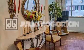 Imagem 5: Rua Xavier de Silveira - 3 Quartos (suite) - Frente - andar alto - vista praia - Oportunid