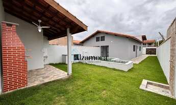 Imagem 3: Casa com Piscina nos fundos e garagem para 4 carros em Itanhaém no Jamaica