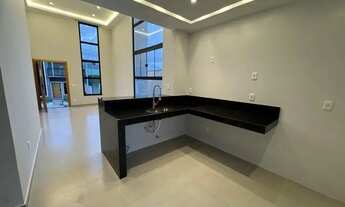 Imagem 4: EXCLUSIVIDADE E ECONOMIA: CASA NOVA COM PÉ-DIREITO DUPLO E SISTEMA SOLAR NO ROYAL GARDEN I