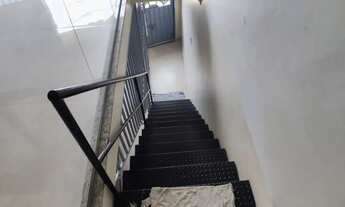 Imagem 5: Ponto comercial na Duque nos altos em frente ao Santuário de Fátima