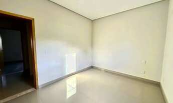 Imagem 2: Casa em Montes Claros, no bairro Loteamento Reserva Real, para venda ou locação