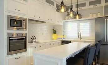 Imagem 2: CASA COM 4 SUÍTES TOTALMENTE MOBILIADA EM CONDOMÍNIO FECHADO NO RIO DO MEIO