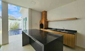 Imagem 6: Imóvel para aluguel possui 300 metros quadrados com 5 quartos