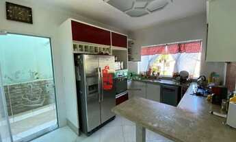 Imagem 2: Casa com 4 dormitórios, 304 m² - venda por R$ 1.600.000 ou aluguel por R$ 9.500/mês - Aruj