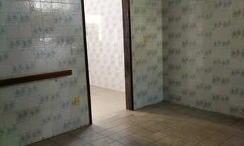 Imagem 7: Casa para venda possui 480 metros a 50 m da Av Epitácio Pessoa