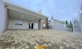 Imagem 2: Casa com ótimo padrão de construção com 04 dormitórios