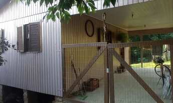 Imagem 7: Chácara com casa bastante sombra