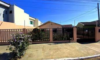 Imagem: CASA À VENDA NA VILA SANTA CANDIDA EM APUCARANA