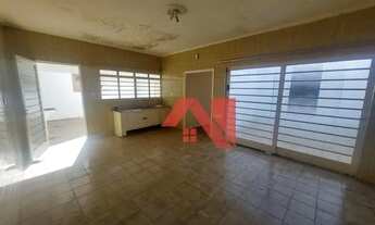 Imagem 2: Casa com 3 dormitórios para alugar, 180 m² por R$ 2.500,00/mês - Centro - Mogi Guaçu/SP