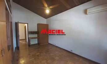 Imagem 4: Sobrado para venda com 198 metros quadrados com 6 quartos