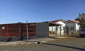 Imagem: 150mil abaixo valor/Saul elkind/1casa 2barracao/Esq