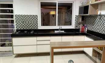 Imagem 2: Sobrado à venda no Condomínio Girassóis 2 no Jardim Morumbi em São José dos Campos-SP