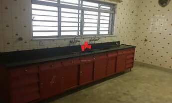 Imagem 6: Casa na Vila Matilde com 400 m² sendo 4 dormitórios e 04 vagas cobertas