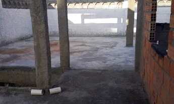 Imagem 2: Galpões pav. térreo e casa residencial. 598m²