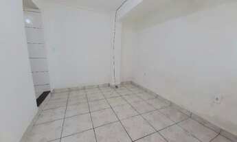 Imagem 4: Casa 02 Cômodos e wc 10 min à pé estação de trem próx. comércio em geral