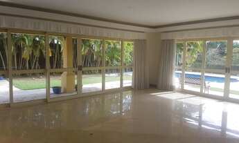 Imagem 2: Linda Mansão de Esquina C/ 750 Mts, 5 Suítes, 10 Vagas! Localização Fantástica!