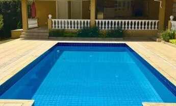 Imagem 2: Linda casa térrea 4 suítes com piscina, ótimo local!