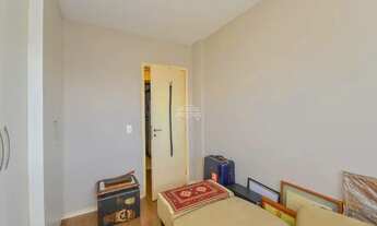 Imagem 2: Apartamento para venda possui 79 metros quadrados com 2 quartos em Cristo Rei - Curitiba