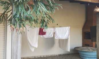 Imagem 5: Casa residencial 03 quartos disponível para venda no bairro Dona Zulmira em Uberlândia-MG