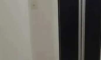 Imagem 7: Sobrado para venda possui 198 metros quadrados com 4 quartos em Buraquinho - Lauro de Frei