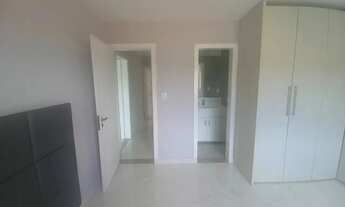 Imagem 4: Casa com 3 Suítes À Venda no Condominio Portão do Sol em Buraquinho - Lauro de Freitas - B