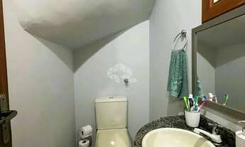 Imagem 5: Casa estilo sobrado com 150m², 3 dormitórios sendo 1 suíte, pátio e vaga para 2 carros no