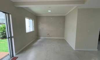 Imagem 4: Lindo Sobrado a venda com 3 dormitórios , no bairro Escola Agricola - Blumenau