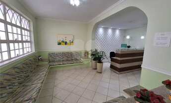 Imagem: Casa à venda com 3 quartos, sendo 1 suíte