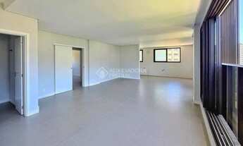 Imagem 6: Apartamento para locação no Centro de Florianópolis, com 113 m² privativos, 3 suítes e 2 v