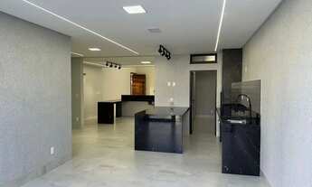 Imagem 6: Térrea para venda possui 224 metros quadrados com 4 quartos em Vila Rosa - Goiânia - GO