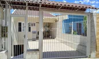 Imagem: CASA RESIDENCIAL DE 2 QUARTOS 2 VAGAS PÁTIO