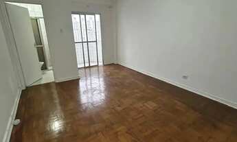 Imagem 3: Kitnet com sacada - Ótima Localização