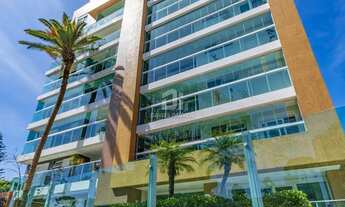 Imagem 2: Cobertura no Cabral / Decorado / 216m² / 3 suítes sendo 1 suíte master / piso aquecido no