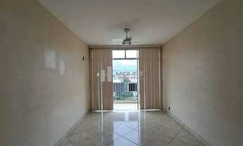 Imagem 6: A venda apartamento com vista panorâmica, varanda com 2 quartos e suíte em Rua Carvalho Al