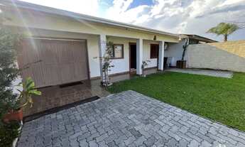 Imagem 2: Casa com 4 dormitórios, churrasqueira, vaga de garagem, à 700m do mar em Imbé