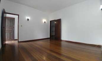 Imagem 3: Excelente Casa em Bairro de Lourdes!