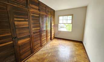 Imagem 4: Apartamento espaçoso com cômodos amplos e 1 vaga, na melhor localização de Pinheiros, próx