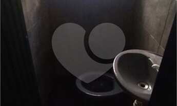 Imagem 5: Prédio comercial em Santana