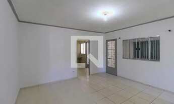 Imagem 3: Casa para Aluguel - Jardim Teresa, 2 Quartos, 80 m2