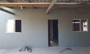 Imagem: Casa sozinha no terreno