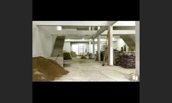 Imagem 2: Imóvel comercial no Retiro com uma loja e sobre loja de 310m² , fino acabamento