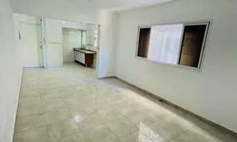 Imagem 2: Apartamento para venda tem 67 metros quadrados com 2 quartos em Estuário - Santos - SP