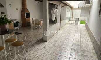 Imagem: Casa com 4 dormitórios à venda, 200 m²