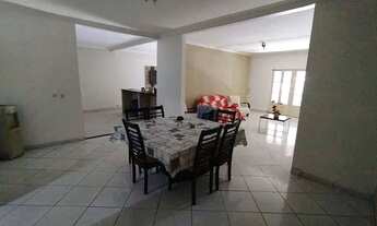 Imagem 3: Sobrado para venda com 190 metros quadrados com 3 quartos