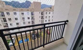 Imagem 4: Alugo na Taquara- Condomínio Completo - 2 qtos com armários de cozinha e banheiro!